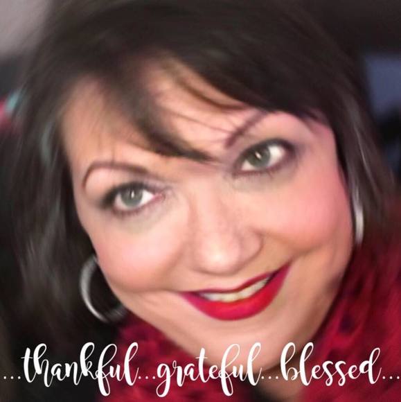 Meet your Posher, Molly - Picture 1 of 1